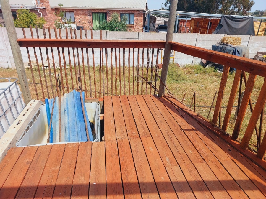 1 Bedroom Property for Sale in Hooikraal Western Cape